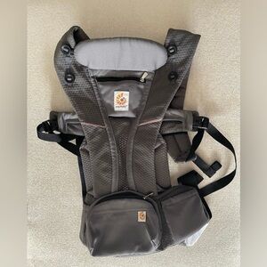 ERGOBABY Omni breeze